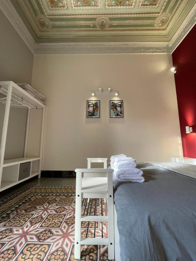 Arricria Room Suite Palermo Exteriör bild